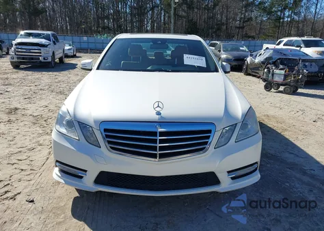 2013 Mercedes-Benz E 350 из США, поврежденный, VIN WDDHF5KB9DA696828
